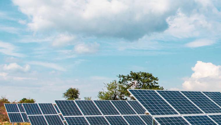 Solcellefirmaer kritiseres for deres handlemåde