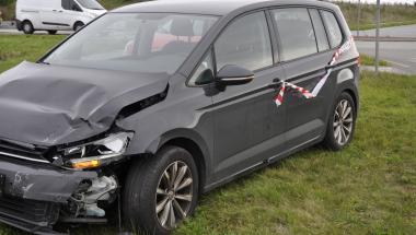 Voldsomt uheld på Roldvej - to tilskadekomne